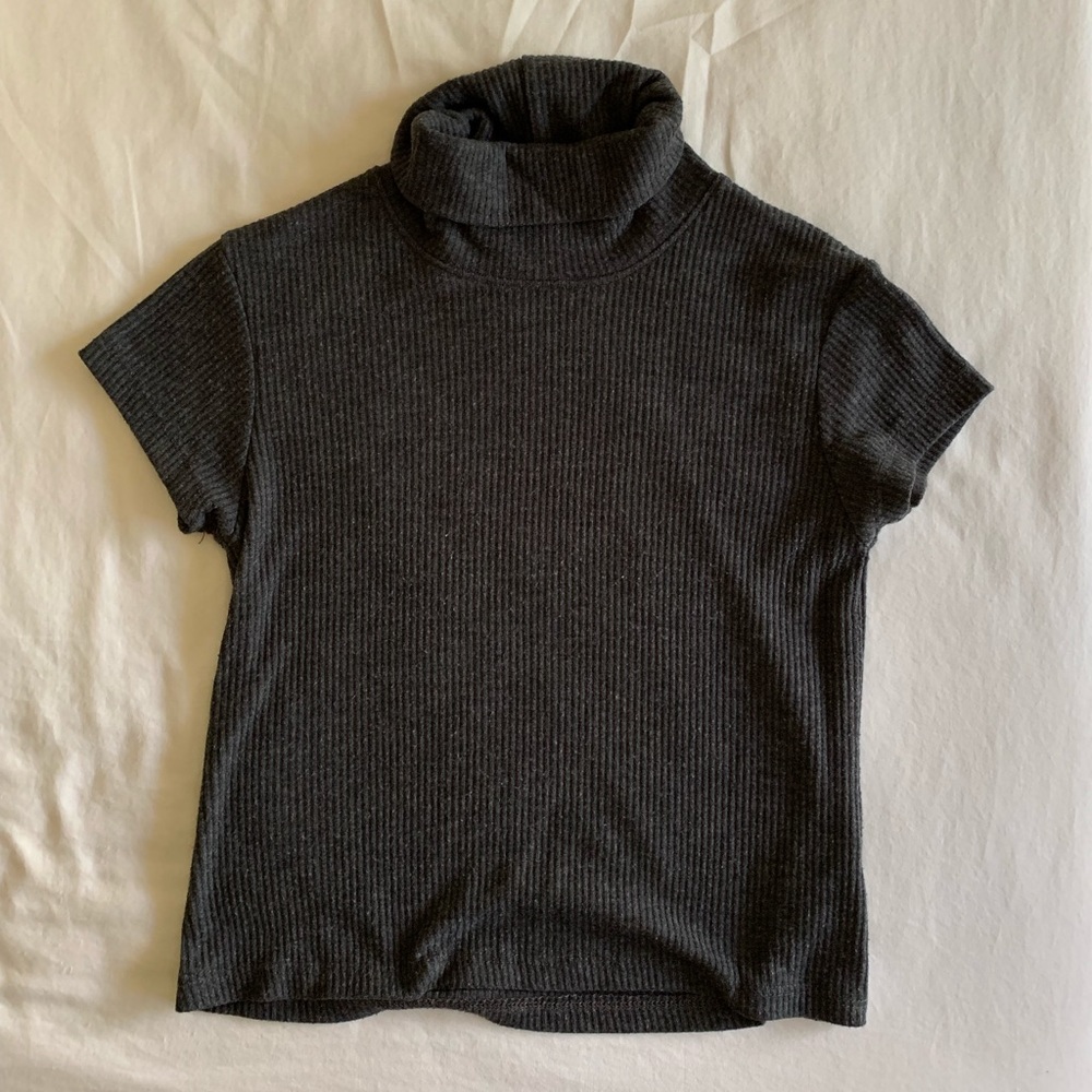 BRANDY MELVILLE RIBBED MOCK TURTLENECK TOP